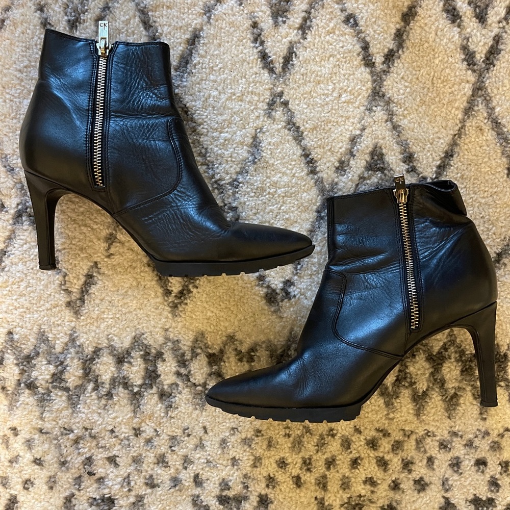CK size 7 ankle booties